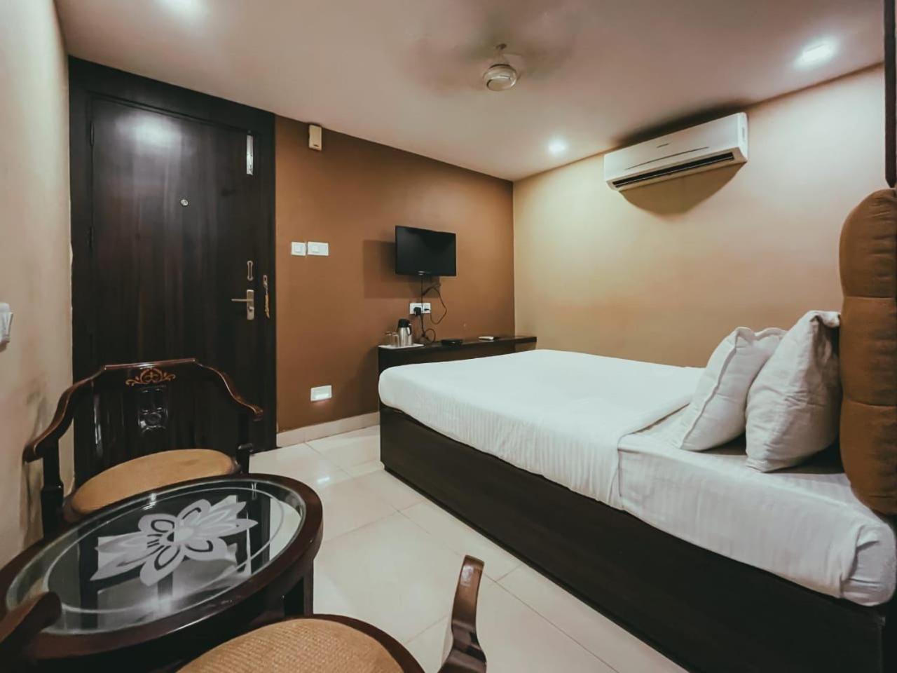 Hotel S L E Residency Βαρανάσι Εξωτερικό φωτογραφία