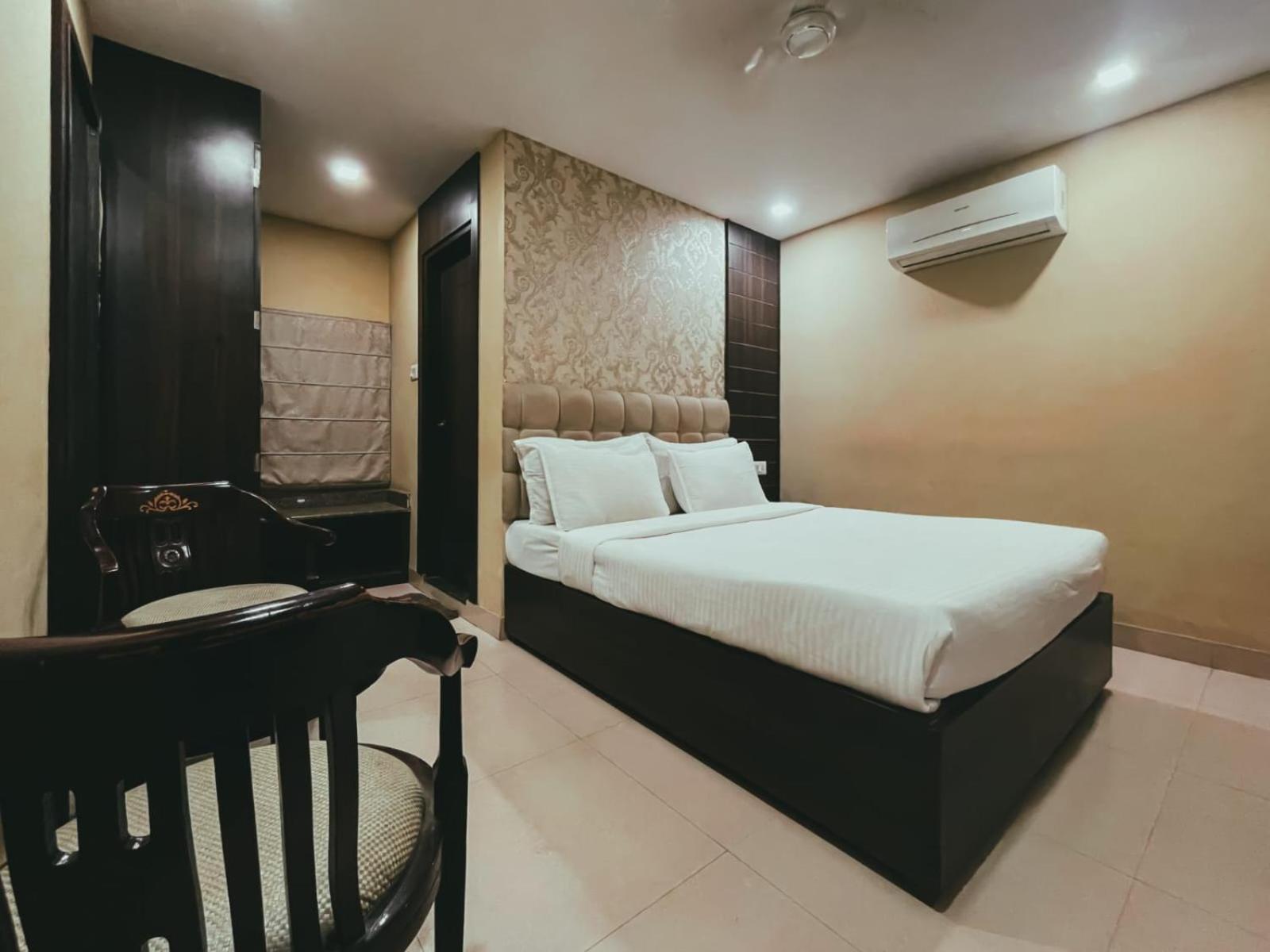 Hotel S L E Residency Βαρανάσι Εξωτερικό φωτογραφία
