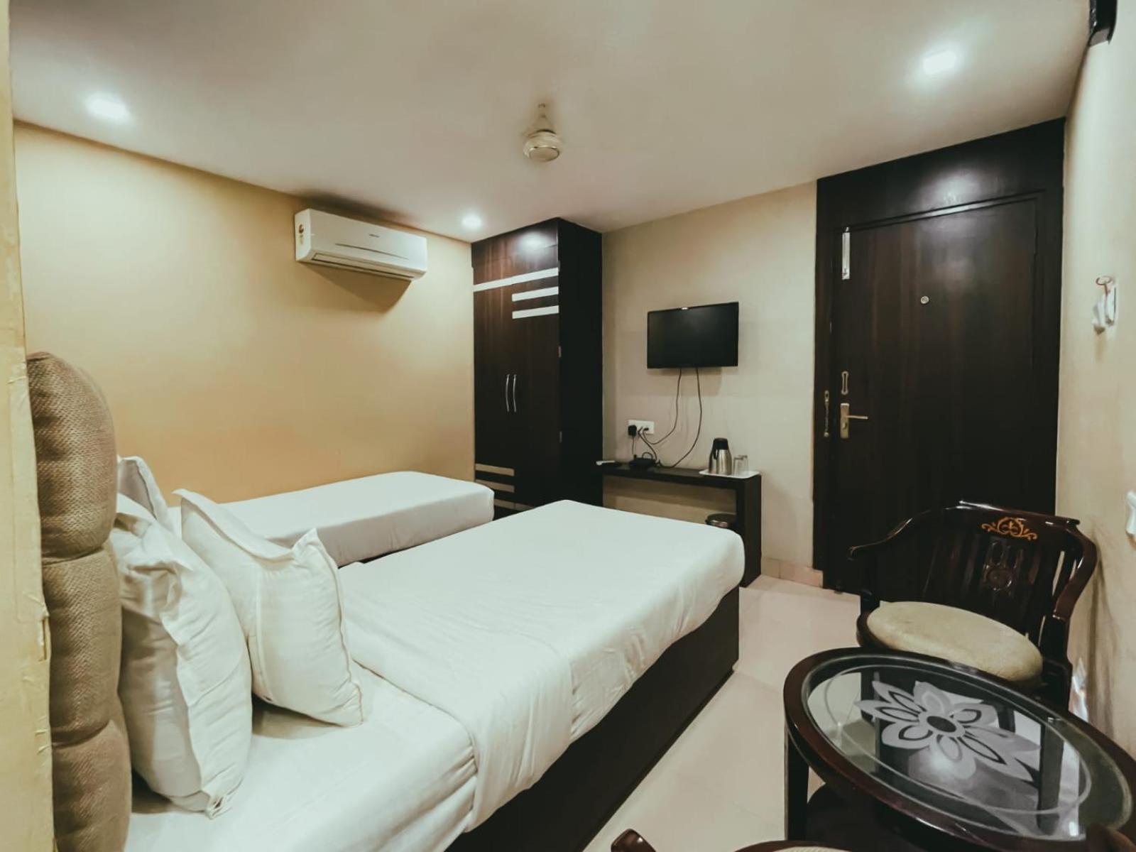 Hotel S L E Residency Βαρανάσι Εξωτερικό φωτογραφία