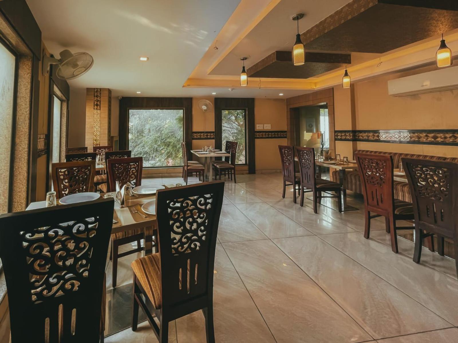 Hotel S L E Residency Βαρανάσι Εξωτερικό φωτογραφία