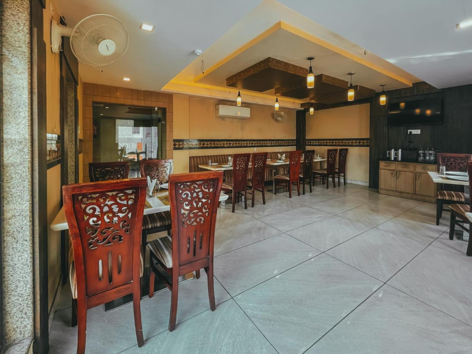 Hotel S L E Residency Βαρανάσι Εξωτερικό φωτογραφία