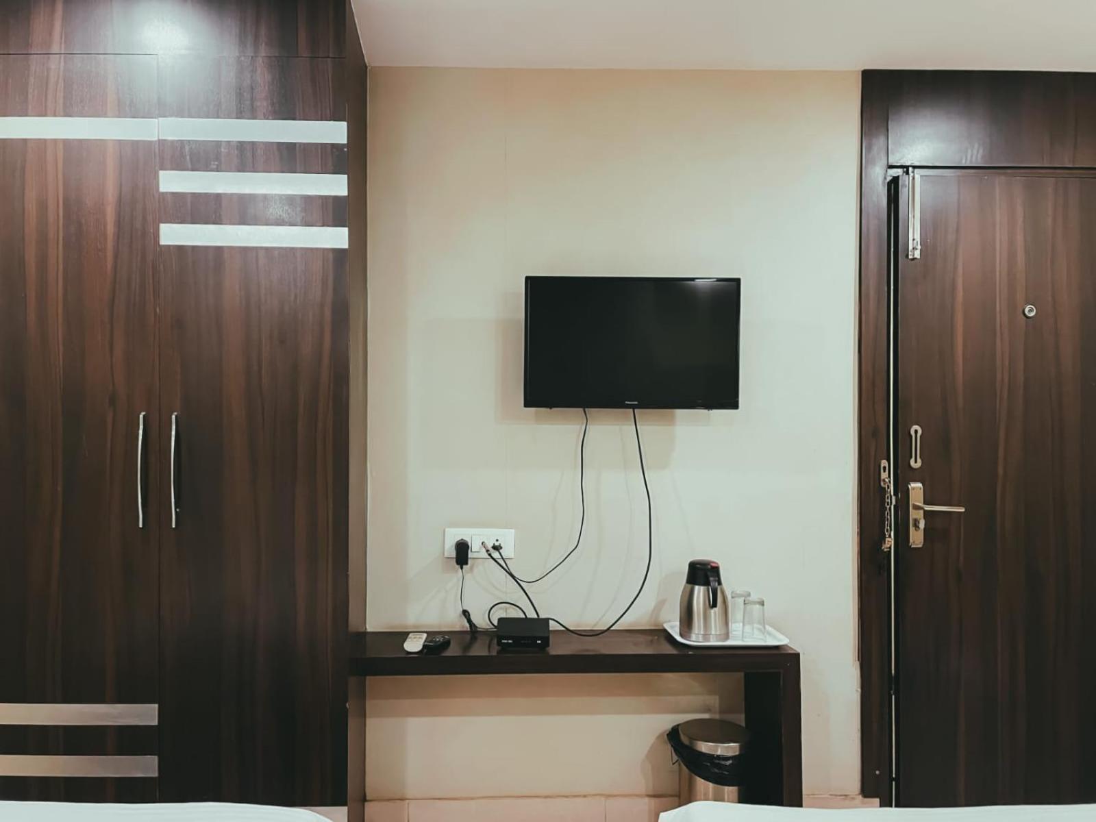 Hotel S L E Residency Βαρανάσι Εξωτερικό φωτογραφία