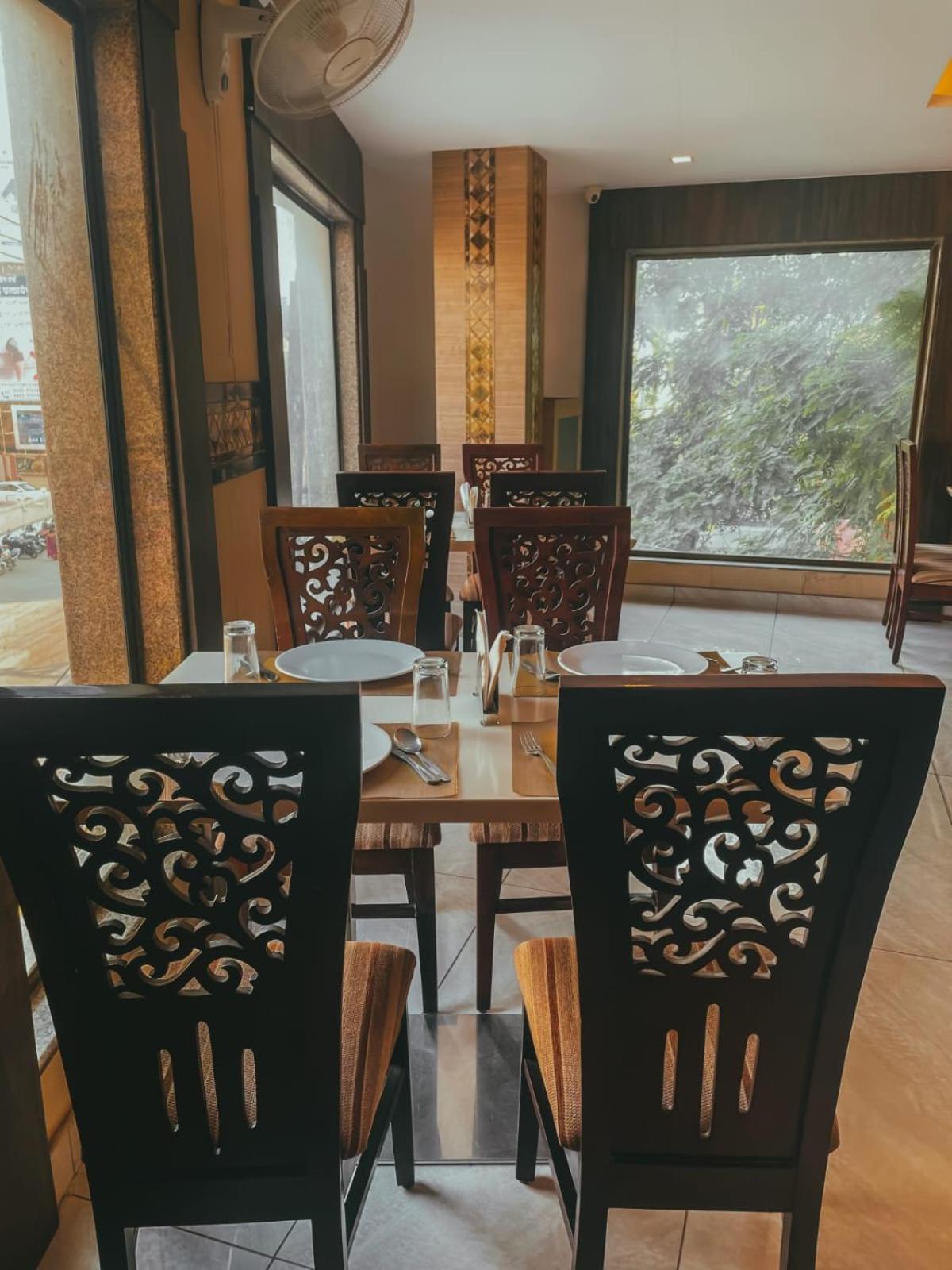 Hotel S L E Residency Βαρανάσι Εξωτερικό φωτογραφία