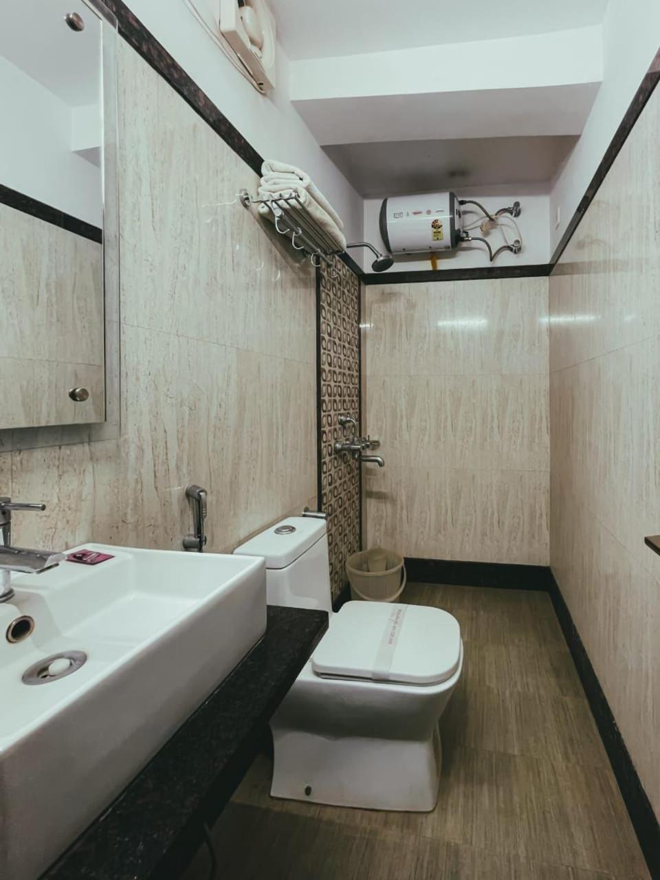 Hotel S L E Residency Βαρανάσι Εξωτερικό φωτογραφία