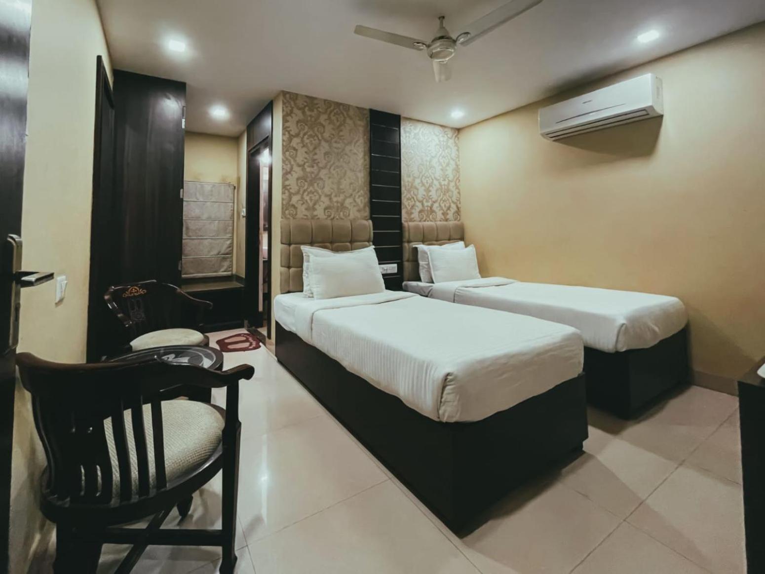 Hotel S L E Residency Βαρανάσι Εξωτερικό φωτογραφία
